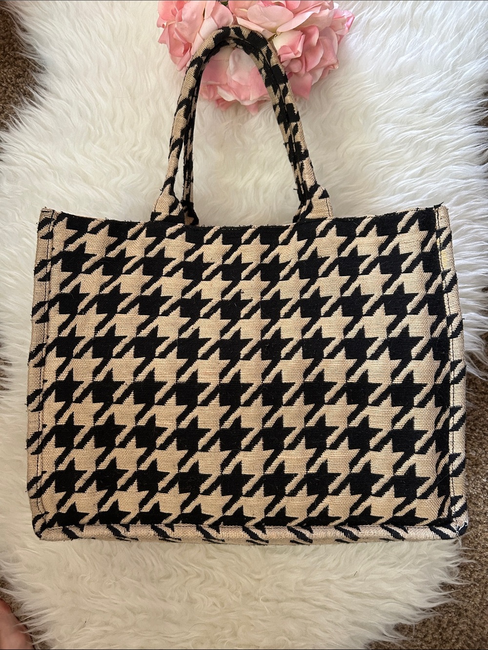 H&M • Houndstooth Tote Bag - Black & Tan Checkered Houndstooth • Pre-owned :) - Picture 5 of 14